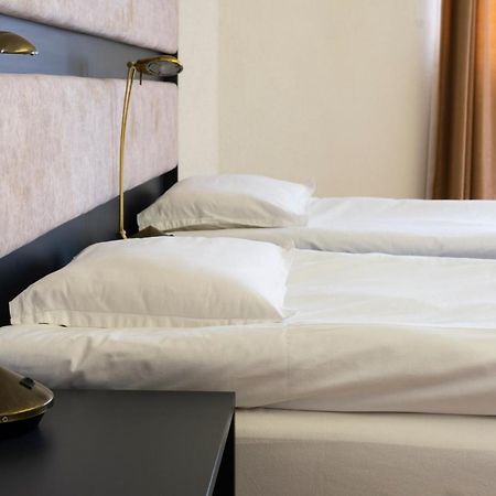 Hotel Slaviani Dimitrovgrad  Kültér fotó