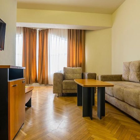 Hotel Slaviani Dimitrovgrad  Kültér fotó