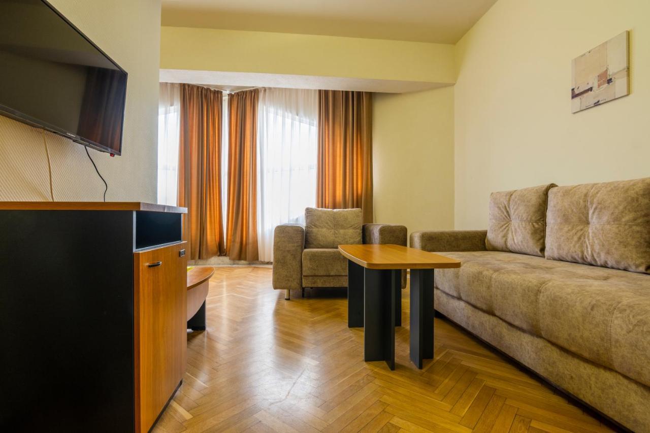 Hotel Slaviani Dimitrovgrad  Kültér fotó