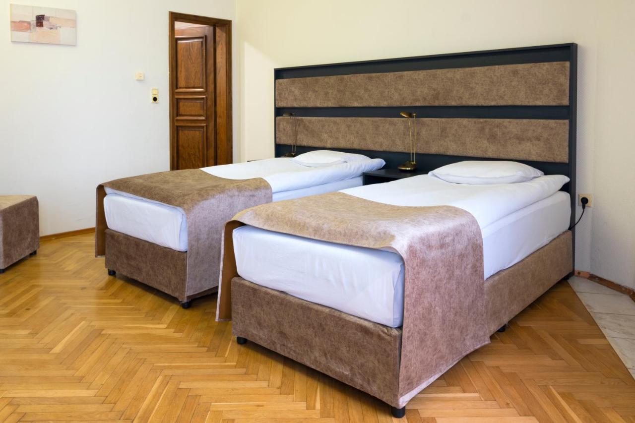 Hotel Slaviani Dimitrovgrad  Kültér fotó