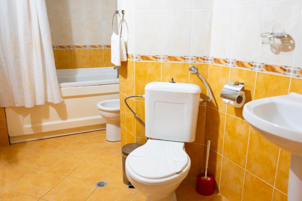 Hotel Slaviani Dimitrovgrad  Kültér fotó