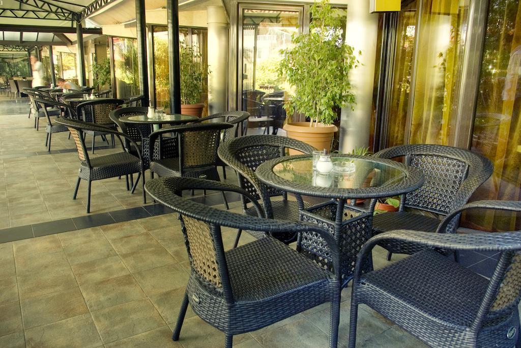 Hotel Slaviani Dimitrovgrad  Kültér fotó