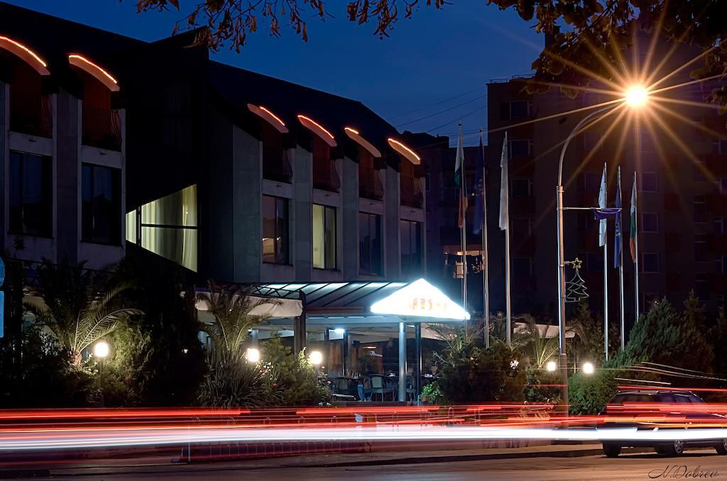 Hotel Slaviani Dimitrovgrad  Kültér fotó