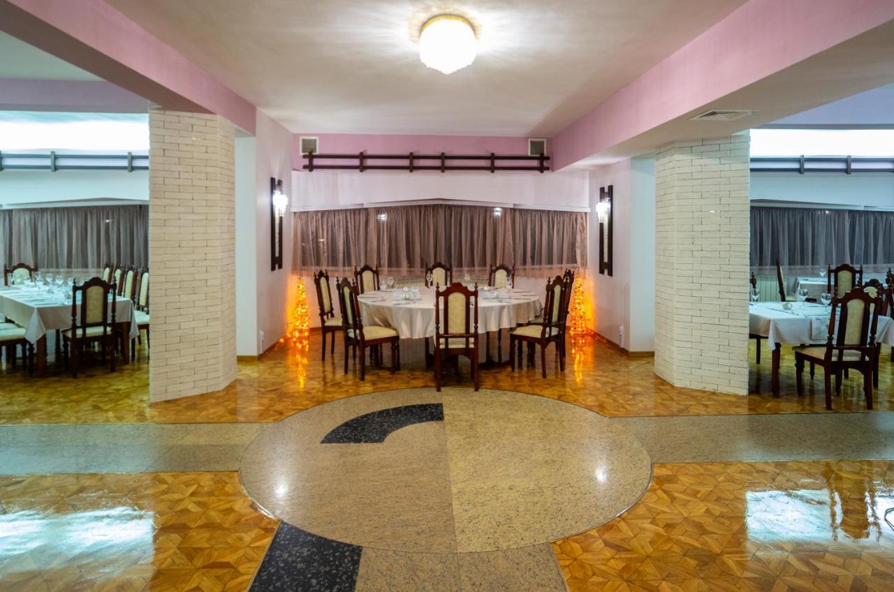 Hotel Slaviani Dimitrovgrad  Kültér fotó